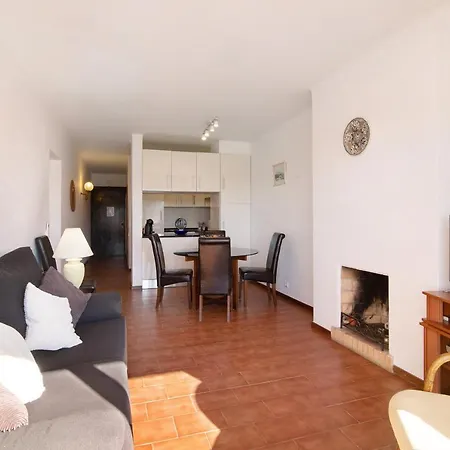 Apartment T2 Balaia *